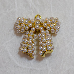 Pearl Ribbon Charm
