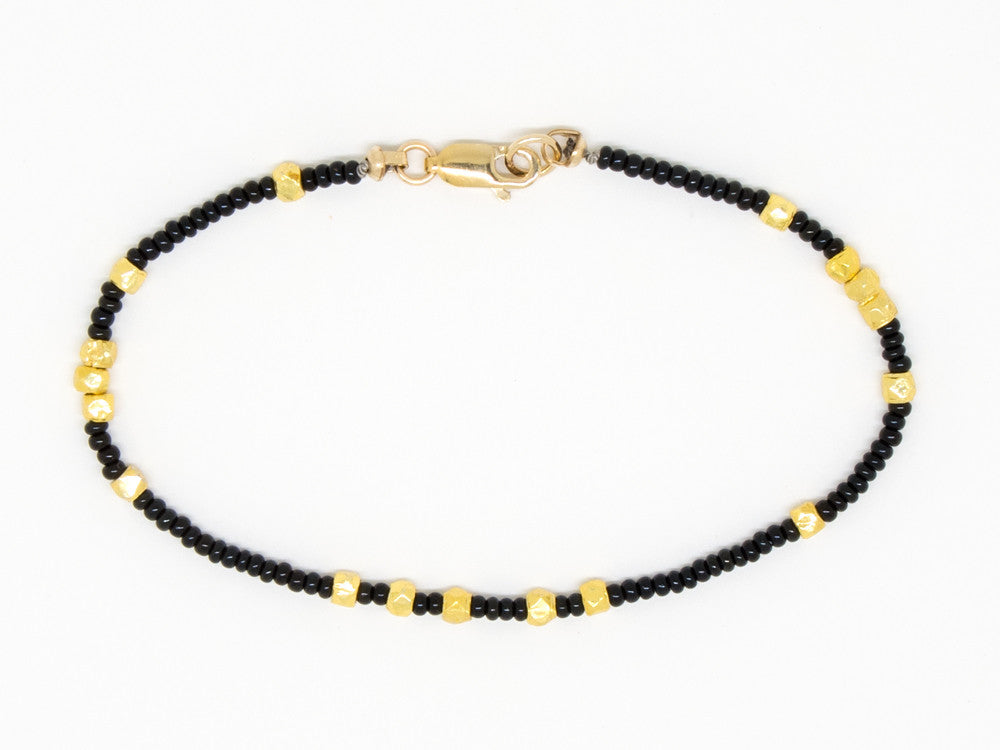 Black and Gold Seed Bead Bracelet - B884